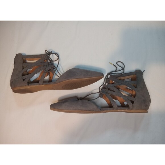 🌍5/$10🌏 Mossimo Supply Co size 11 Pointed flats with ankle ties - Picture 3 of 8